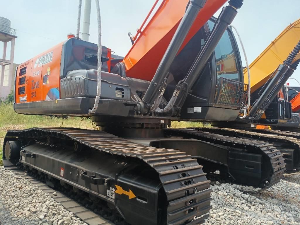 Hitachi ZX 240 Εκσκαφείς με ερπύστριες