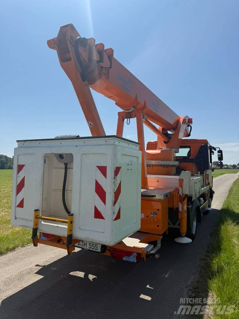 Palfinger P 300 KS Εναέριες πλατφόρμες τοποθετημένες σε φορτηγό