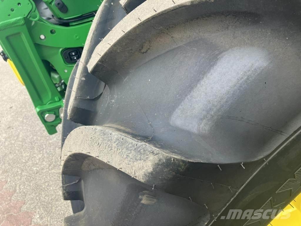 John Deere 6R215 Τρακτέρ