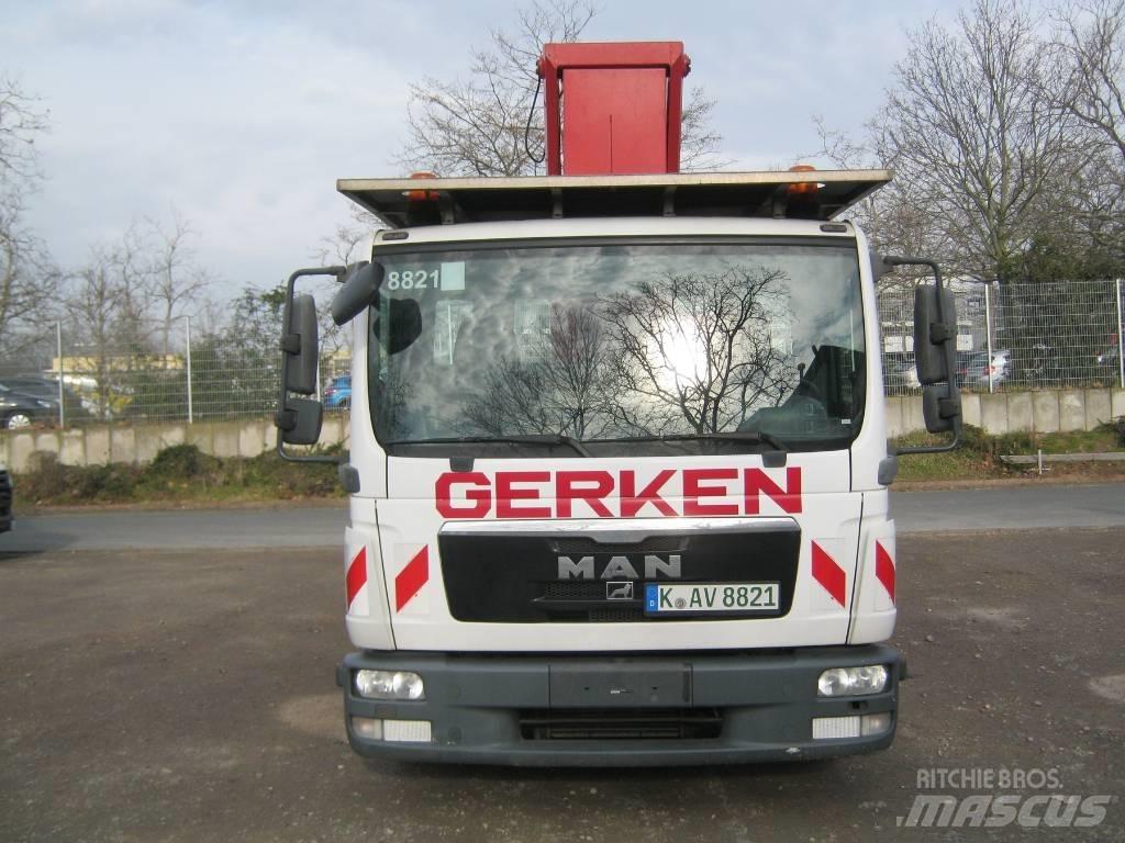 Ruthmann T 330 Εναέριες πλατφόρμες τοποθετημένες σε φορτηγό