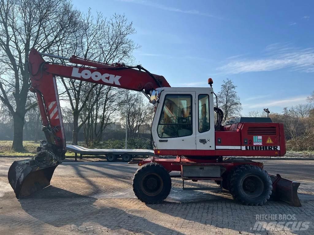 Liebherr 902 Εκσκαφείς με τροχούς - λάστιχα