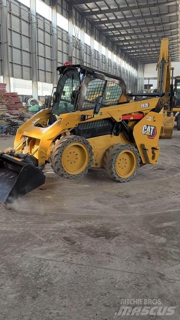 CAT 262 D Φορτωτάκια