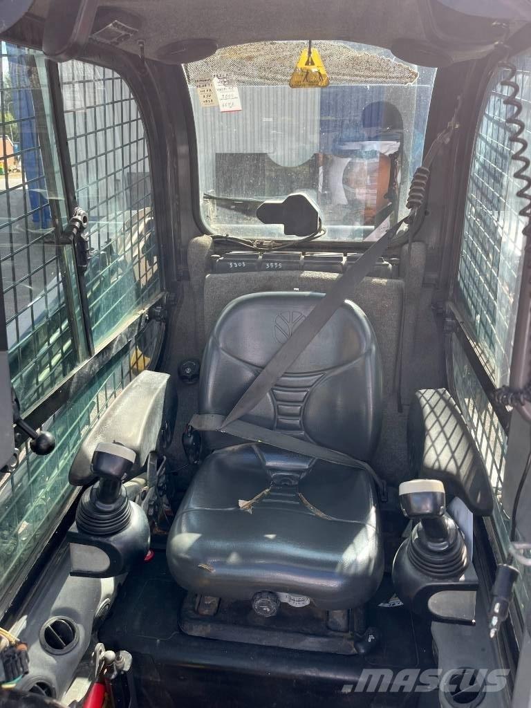 New Holland L 218 Φορτωτάκια