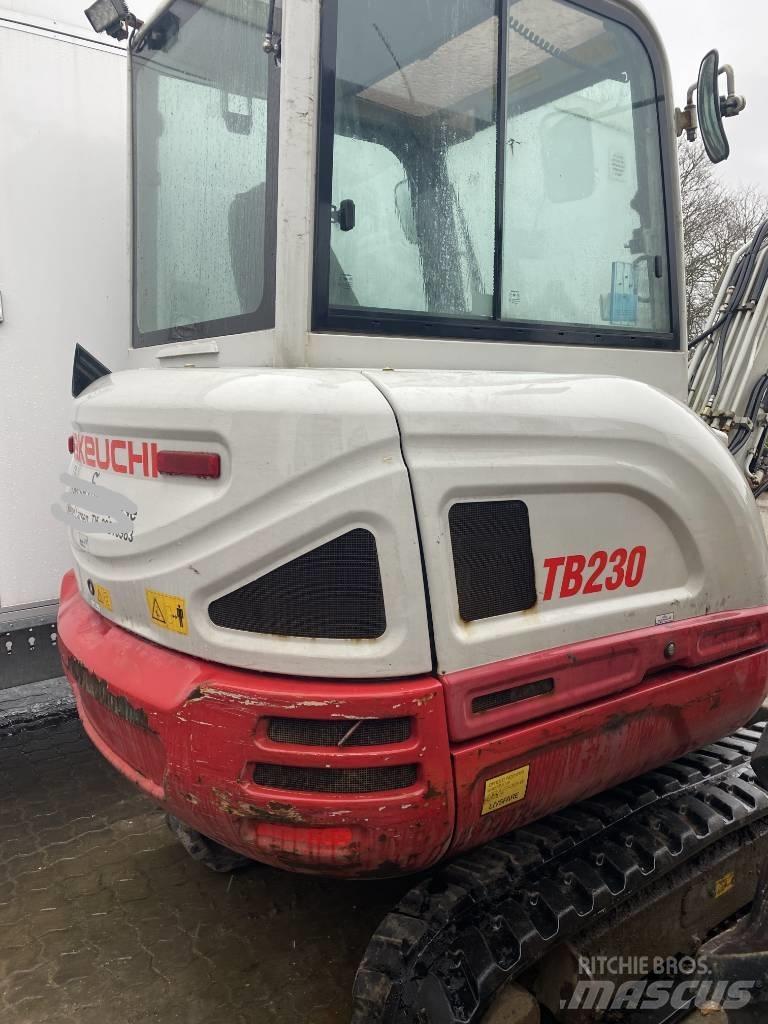 Takeuchi TB 230 Εκσκαφάκι (διαβολάκι) < 7t