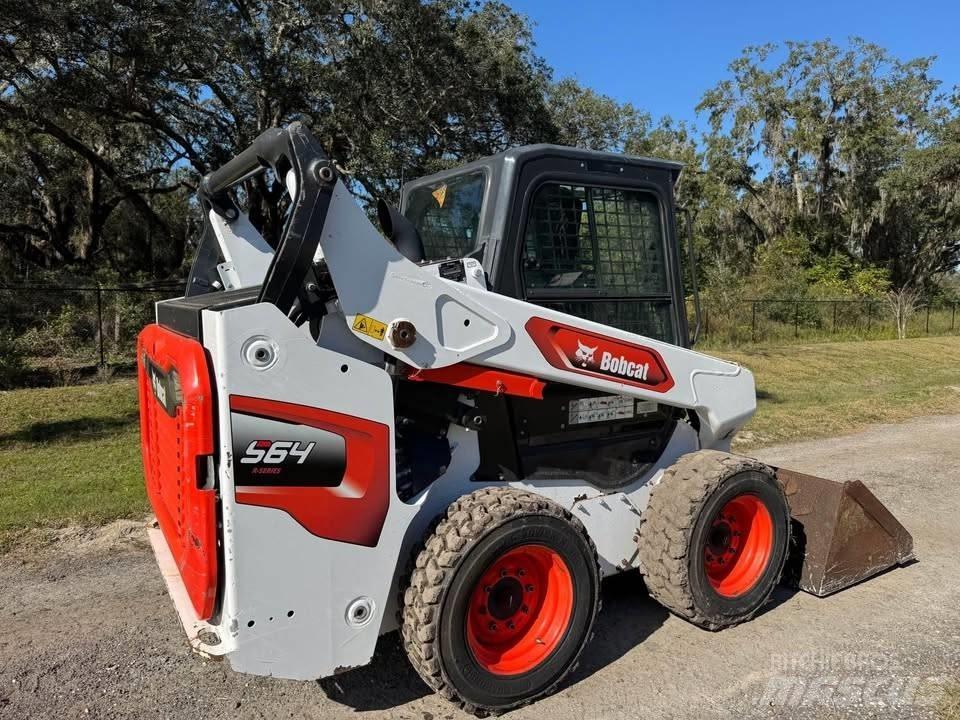 Bobcat S 64 Φορτωτάκια