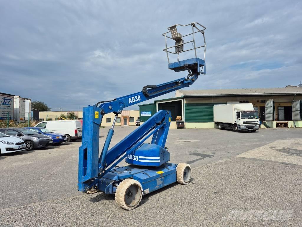 UpRight AB38 Ανυψωτήρες με αρθρωτό βραχίονα