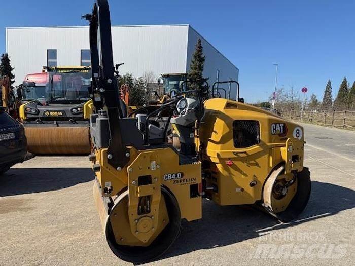 CAT CB4.0 Οδοστρωτήρες διπλού κυλίνδρου