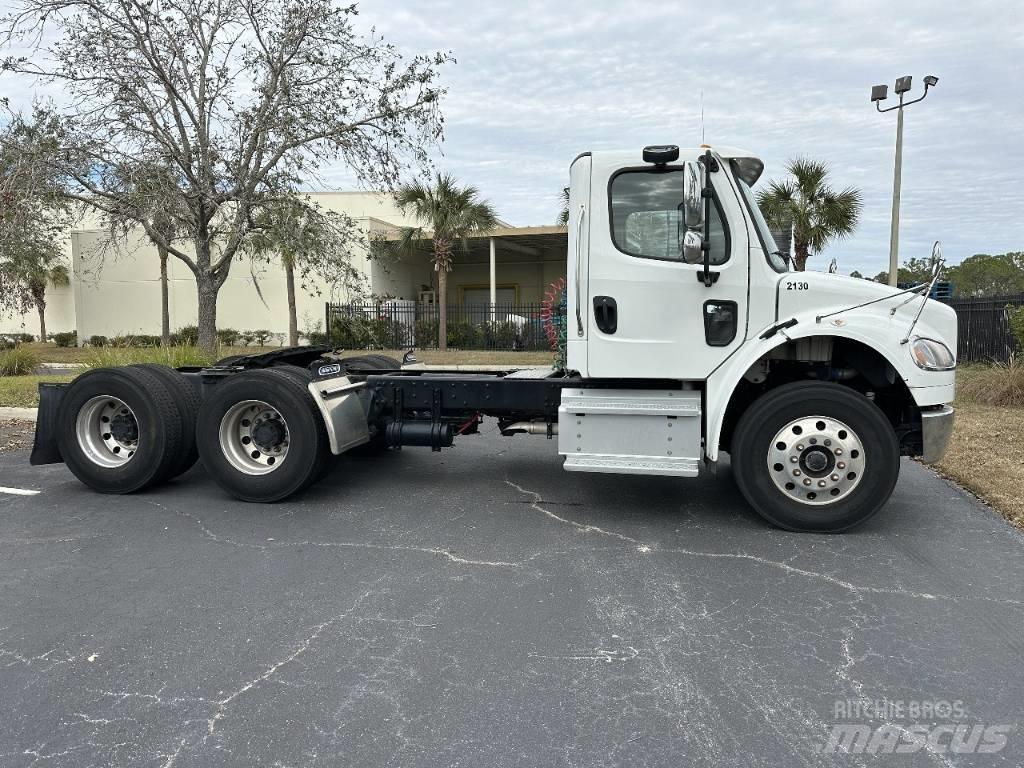 Freightliner M2 Τράκτορες