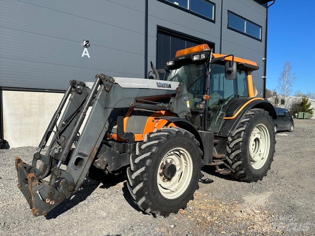 Valtra N101 Τρακτέρ