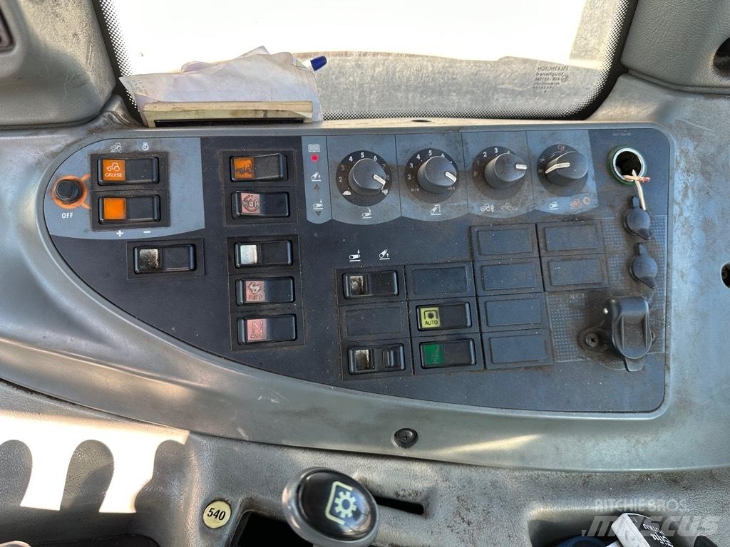 Valtra N101 Τρακτέρ