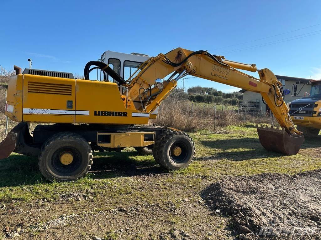 Liebherr 902 Εκσκαφείς με τροχούς - λάστιχα