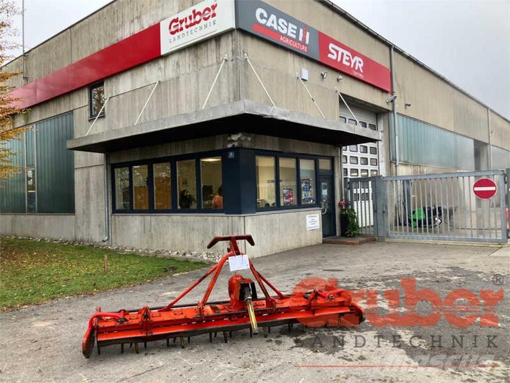 Lely 3000 Σβολοκόπτες και περιστροφικά άροτρα