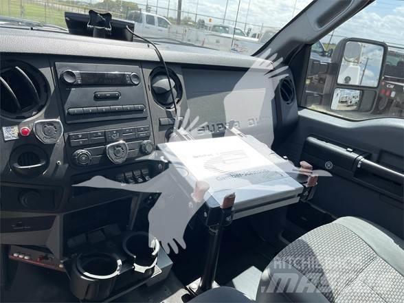 Altec AT235 Εναέριες πλατφόρμες τοποθετημένες σε φορτηγό