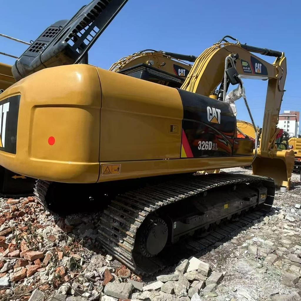 CAT 326D2L Εκσκαφείς με ερπύστριες