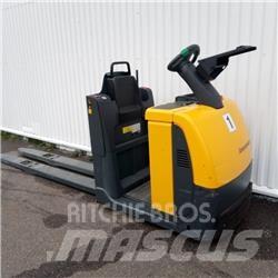 Jungheinrich ECE 225 Περονοφόρο ανυψωτικό συλλογής παραγγελιών μικρού ύψους