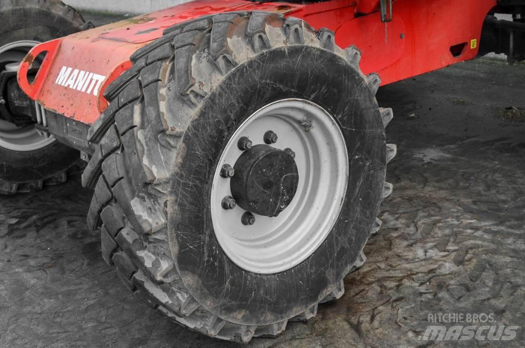 Manitou 200 ATJ Ανυψωτήρες με αρθρωτό βραχίονα