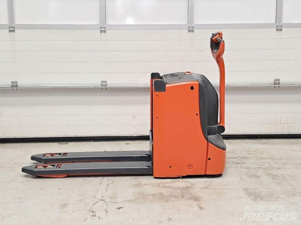 Linde T16L Χειροκίνητο ανυψωτικό αμαξίδιο