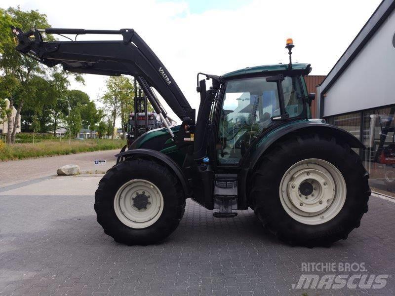 Valtra N134 A Τρακτέρ
