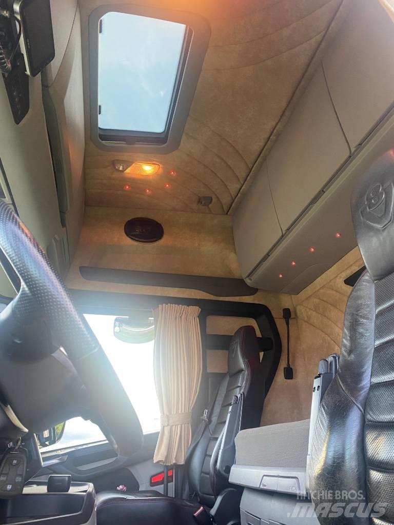 Scania S 730 Τράκτορες