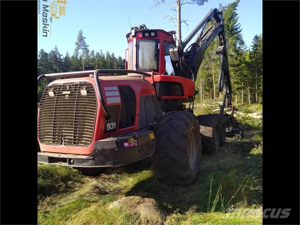 Komatsu 931 Θεριζοαλωνιστικές μηχανές