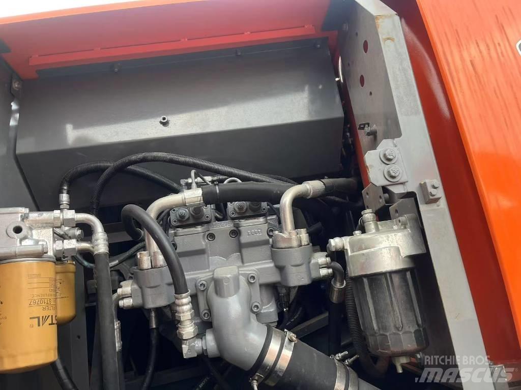 Hitachi zx200 Εκσκαφείς με ερπύστριες