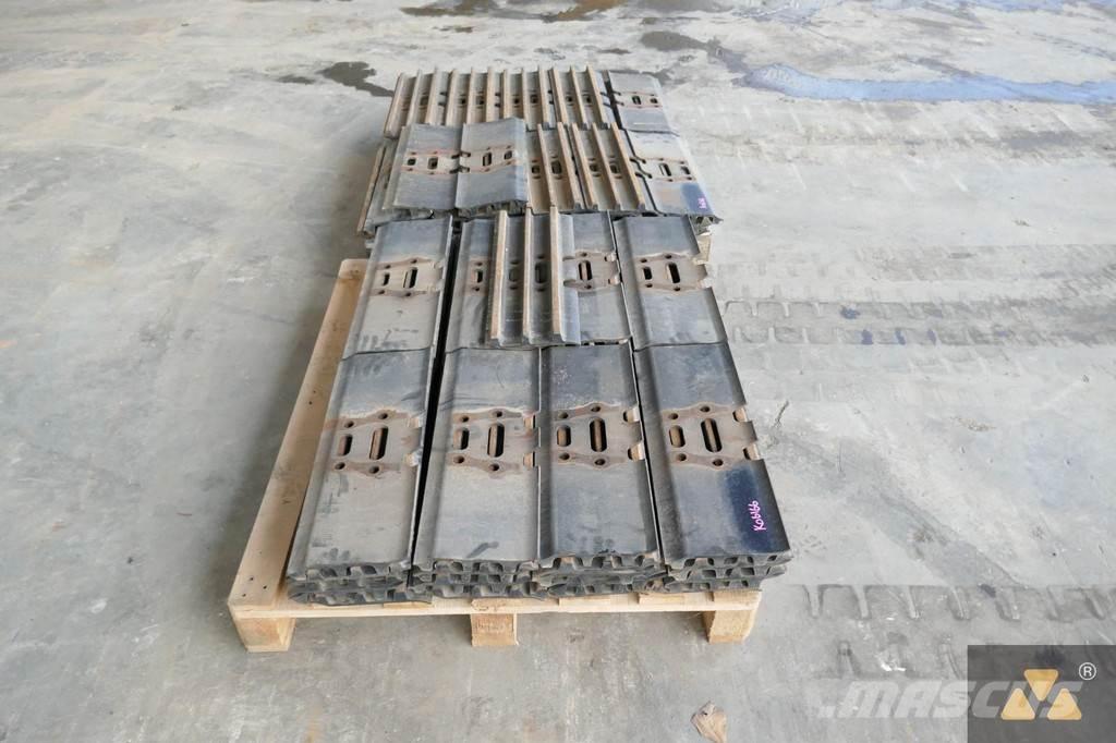 CAT 320 Trackshoes Ελαστικά και ζάντες