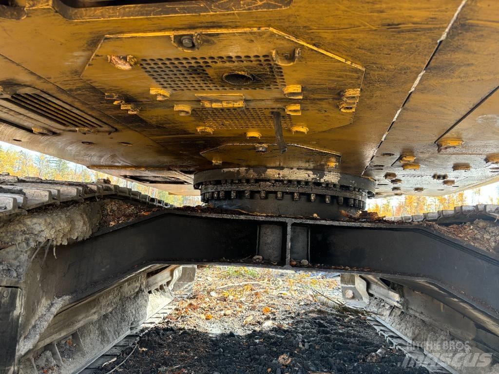 CAT 320 D FM Αποφλοιωτές ξυλείας