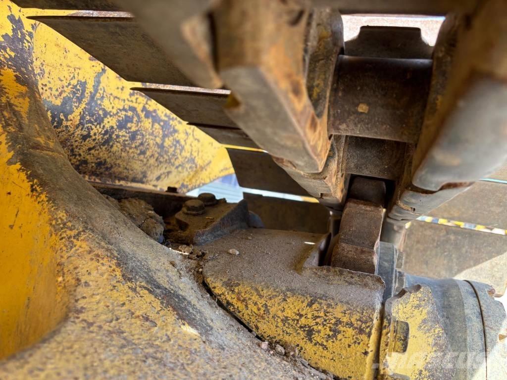 Komatsu D37 PX-23 Μπουλντόζες με ερπύστριες