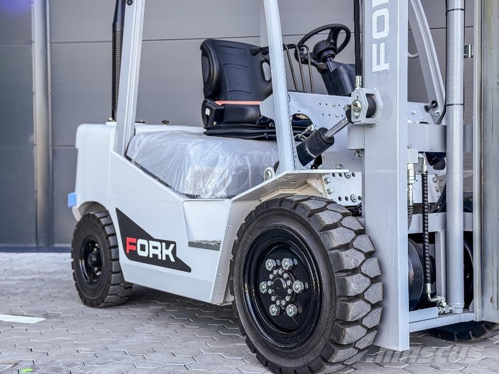 Fork LK30d-30 Πετρελαιοκίνητα Κλαρκ