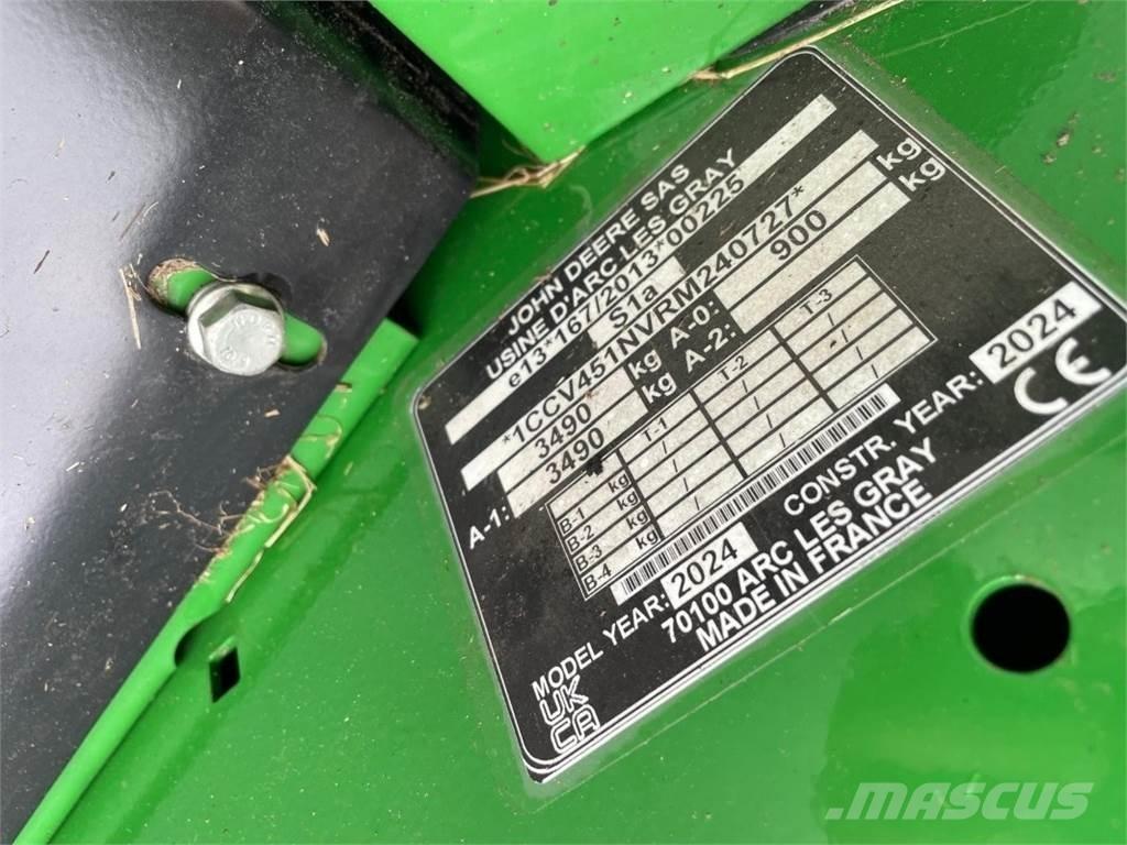 John Deere V451M Πρέσες κυλινδρικών δεμάτων