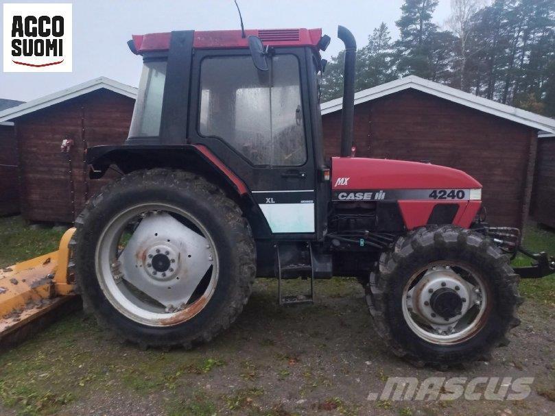 Case IH 4240 XL Τρακτέρ