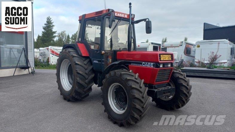 Case IH 845 XL Τρακτέρ