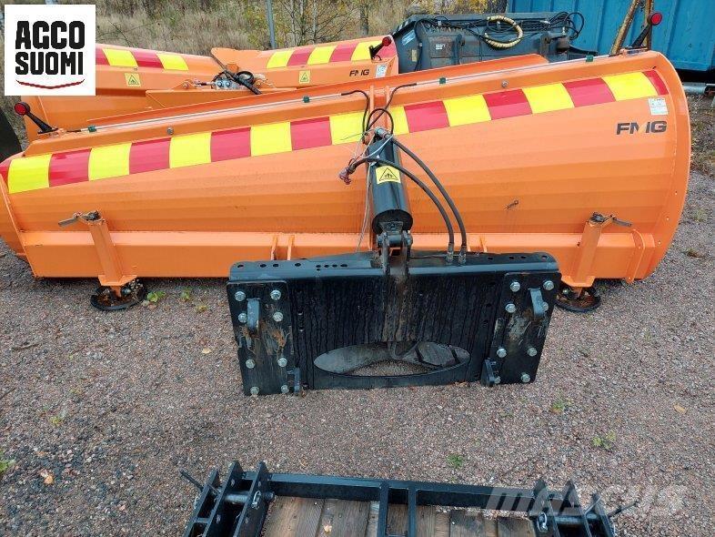 FMG ALUEAURA AA330 Εκχιονιστήρες και χιονοδιώχτες