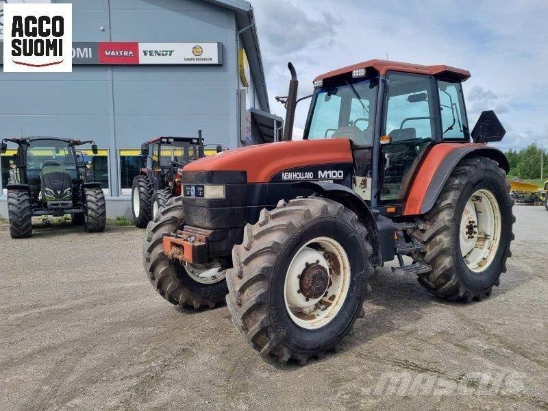 New Holland M100 Τρακτέρ