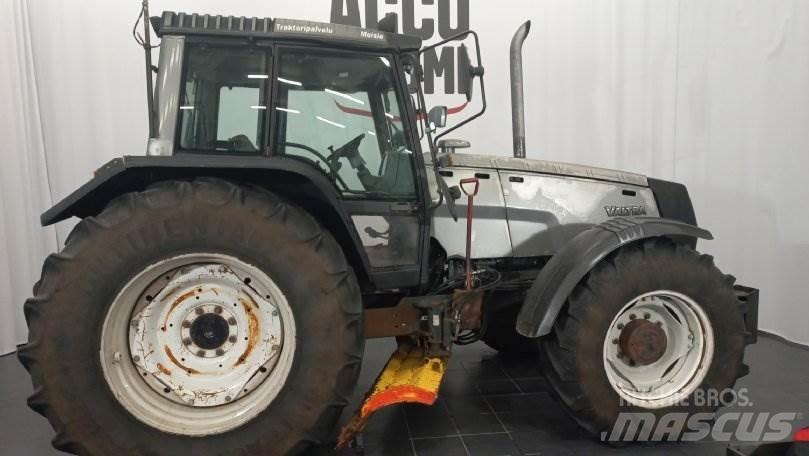 Valtra 8400 Τρακτέρ