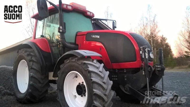 Valtra M130 Τρακτέρ