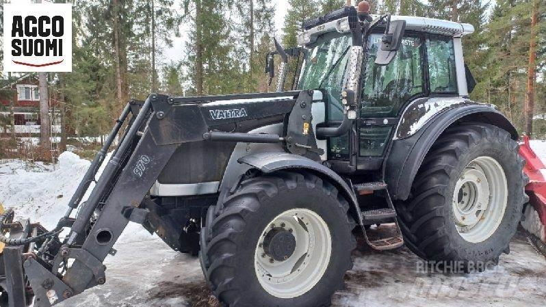 Valtra M150 Τρακτέρ