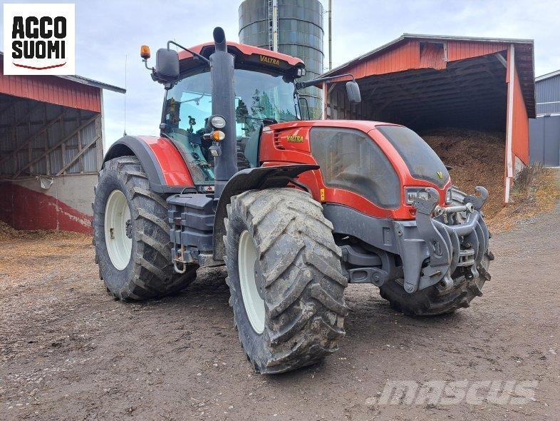Valtra S353 Τρακτέρ
