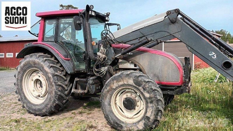 Valtra T151 H Τρακτέρ