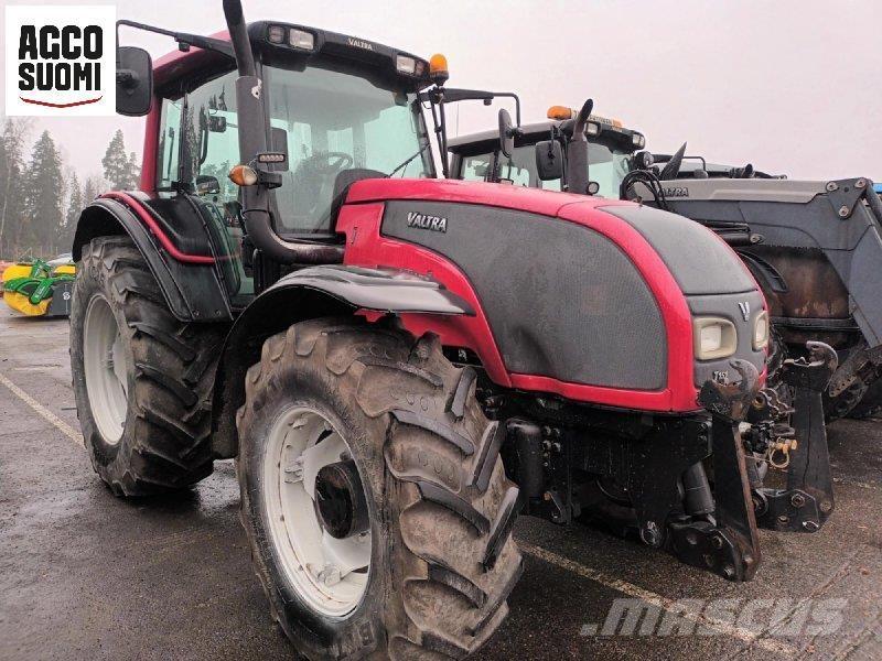 Valtra T151 HT + Τρακτέρ