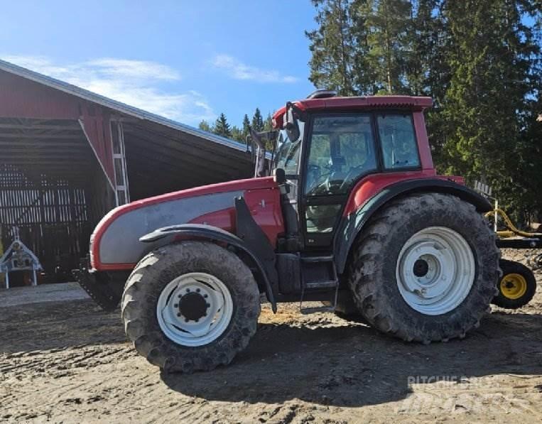 Valtra T180 Τρακτέρ
