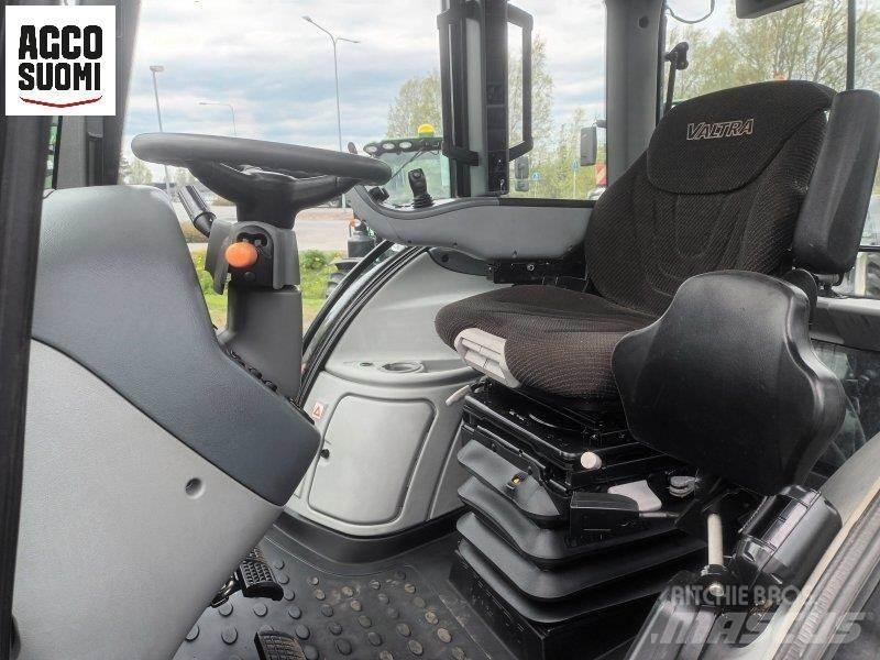 Valtra T213 VERSU Τρακτέρ