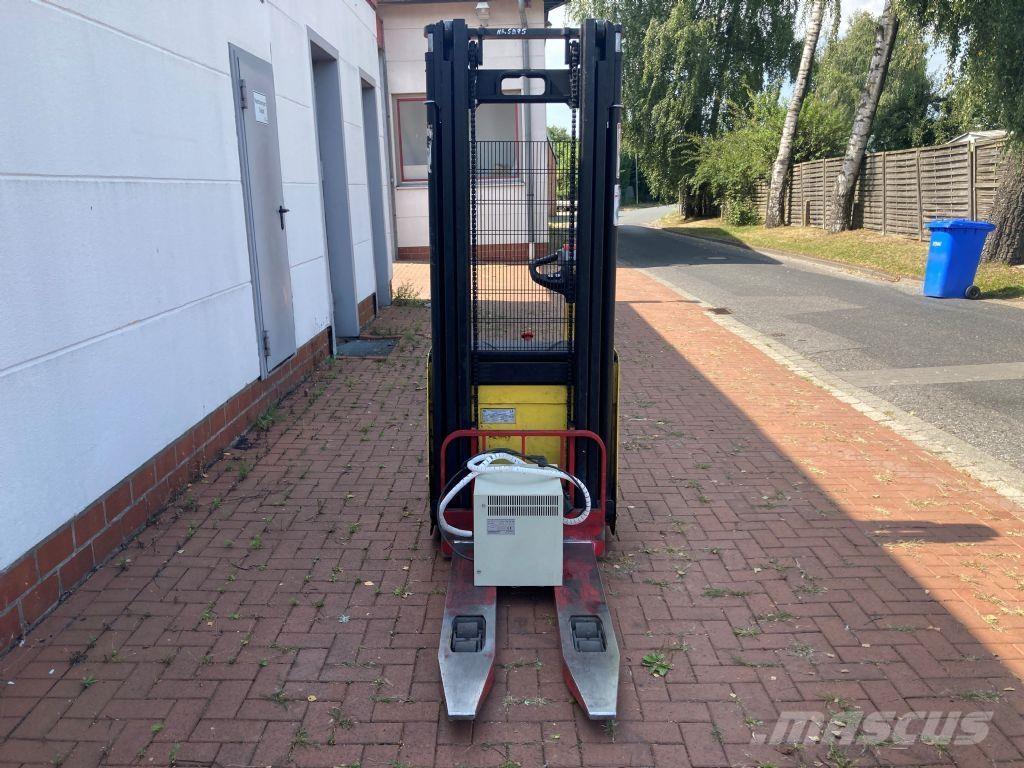 Hyster S 1.6 AC Παλετοφόρα πεζού χειριστή με ιστό
