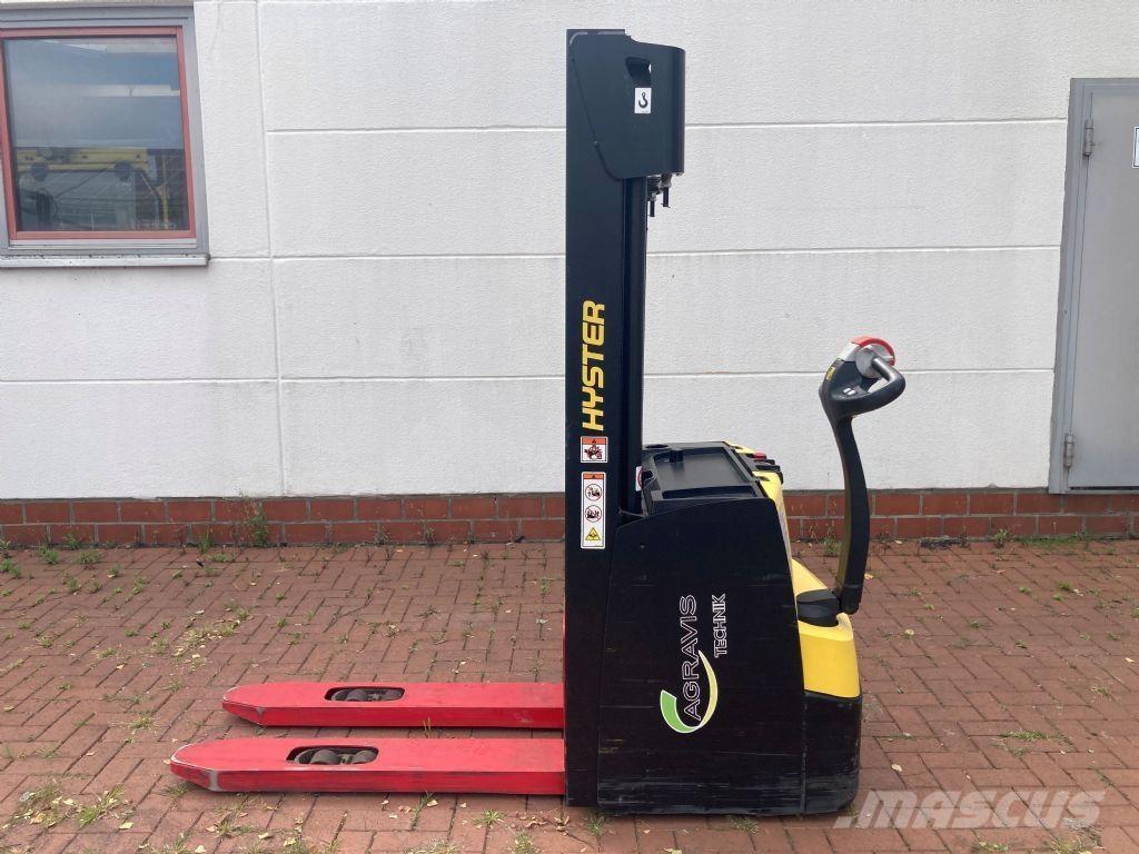 Hyster S 2.0 Παλετοφόρα πεζού χειριστή με ιστό
