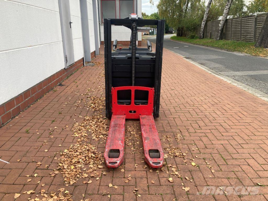 Hyster S 2.0SD Παλετοφόρα πεζού χειριστή με ιστό