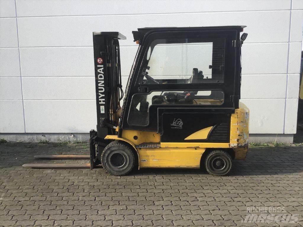 Hyundai 32B-7 Ηλεκτρικά περονοφόρα ανυψωτικά κλαρκ