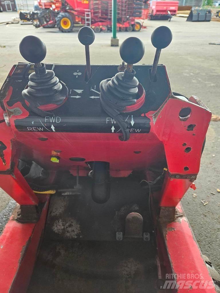 Agromatic  Φορτωτές πολλαπλών χρήσεων