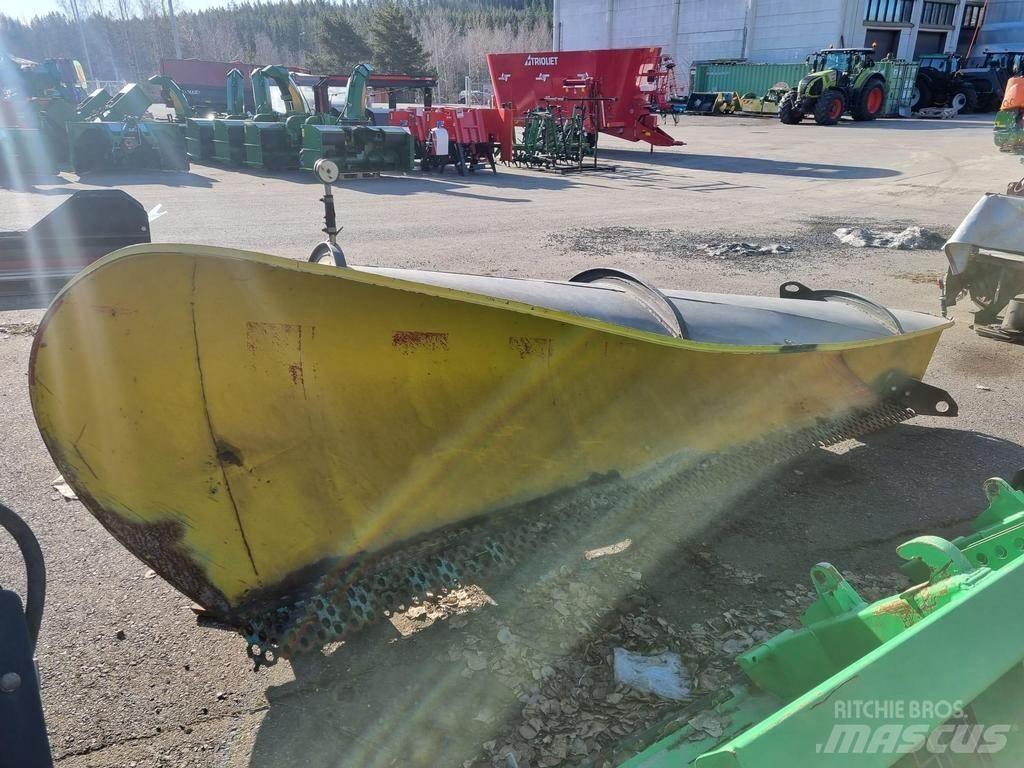 Ajax 3900 Εκχιονιστήρες και χιονοδιώχτες