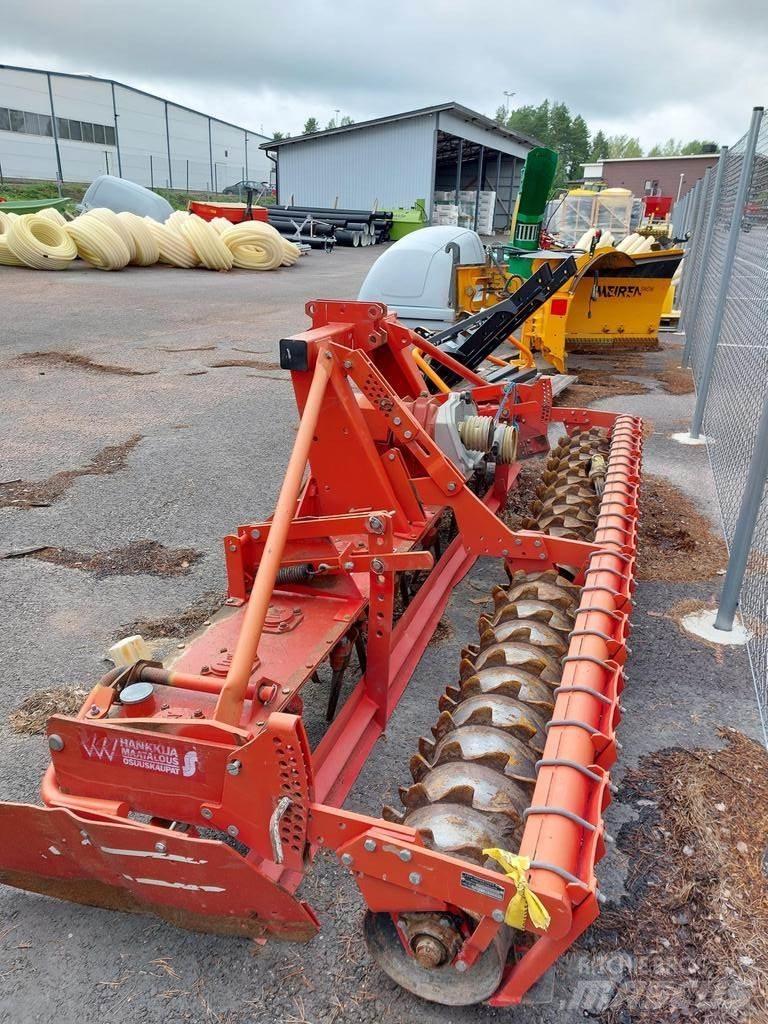 Lely 3500 Σβολοκόπτες και περιστροφικά άροτρα