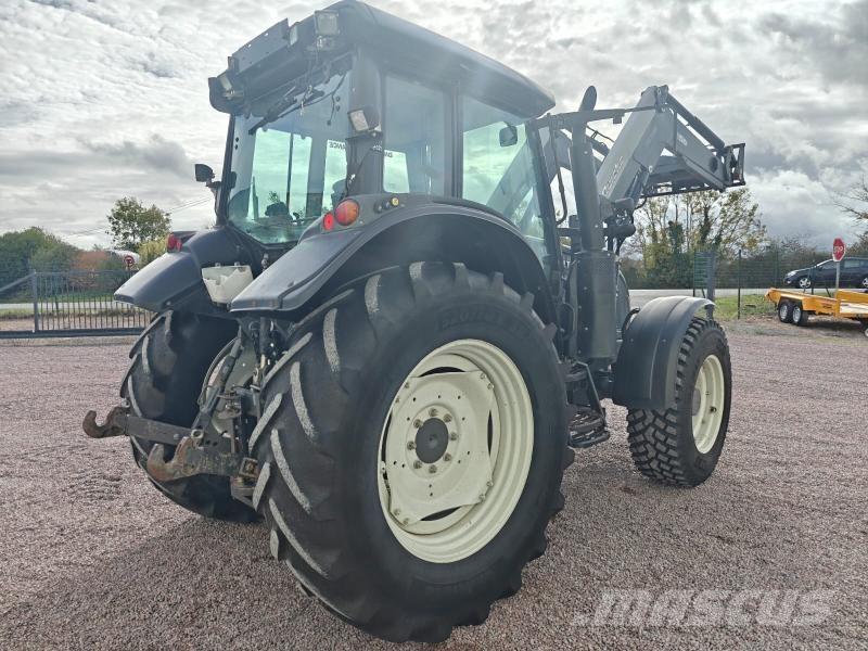 Valtra N123 Τρακτέρ